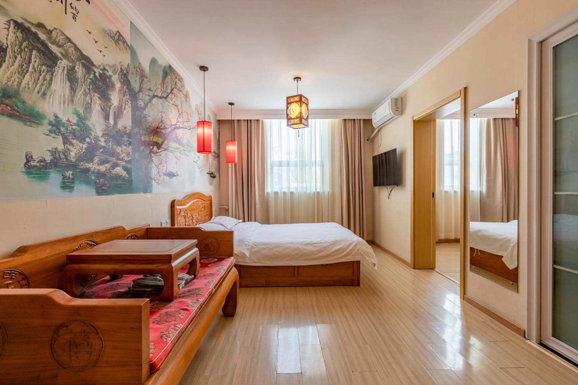 Happy Dragon Alley Hotel-In The City Center With Big Window&Free Coffe, Fluent English Speaking,Tourist Attractions Ticket Service&Food Recommendation,Near Tian Anmen Forbiddencity,Near Lama Temple,Easy To Walk To Nanluoalley&Shichahai 베이징 외부 사진